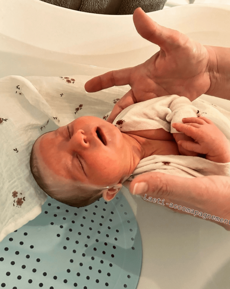 ce lacher prise du bébé entre mes mains thalasso bain bébé à domicile dans le Vaucluse