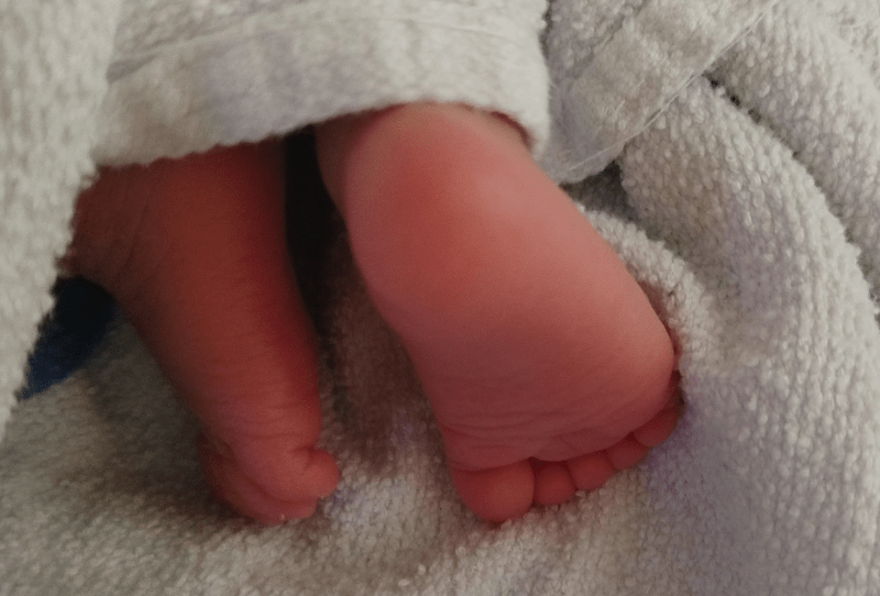 dès la naissance on peut faire de la réflexologie bébé affective